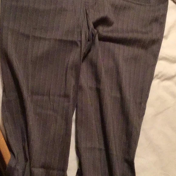 Capris - Picture 4 of 4